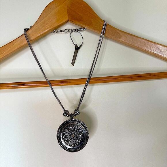 Silver Pendant Necklace - Picture 1 of 5